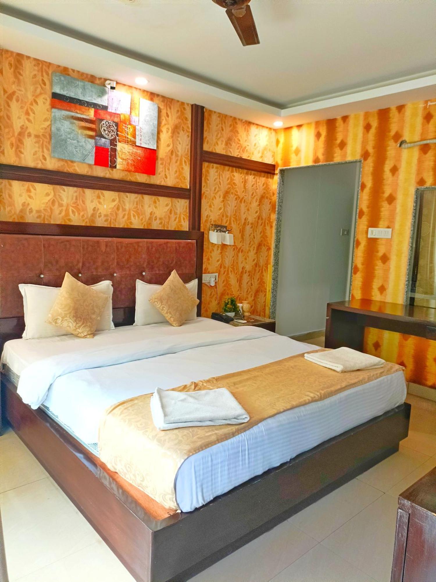 Fusion Resorts Candolim Esterno foto
