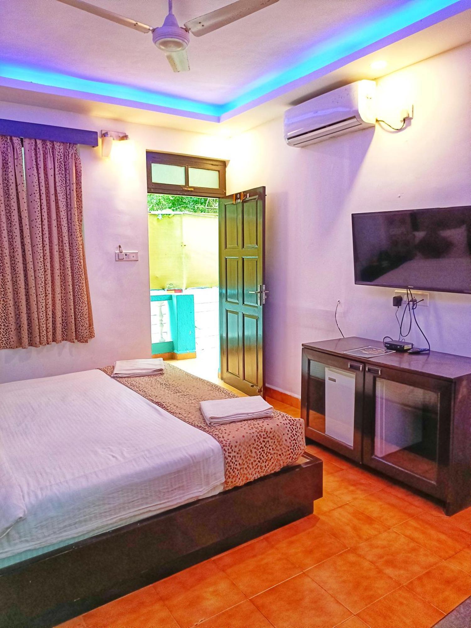 Fusion Resorts Candolim Esterno foto
