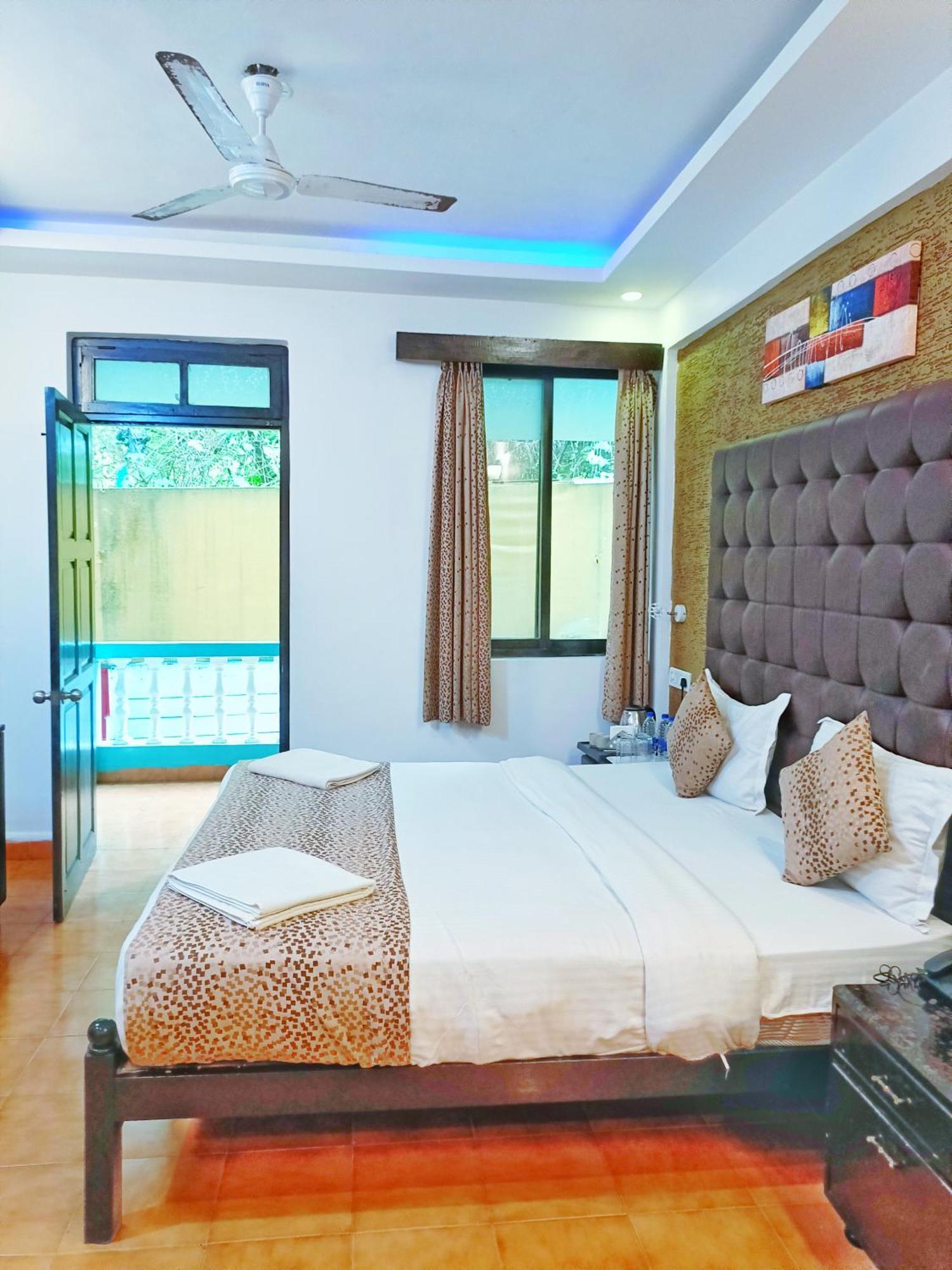 Fusion Resorts Candolim Esterno foto